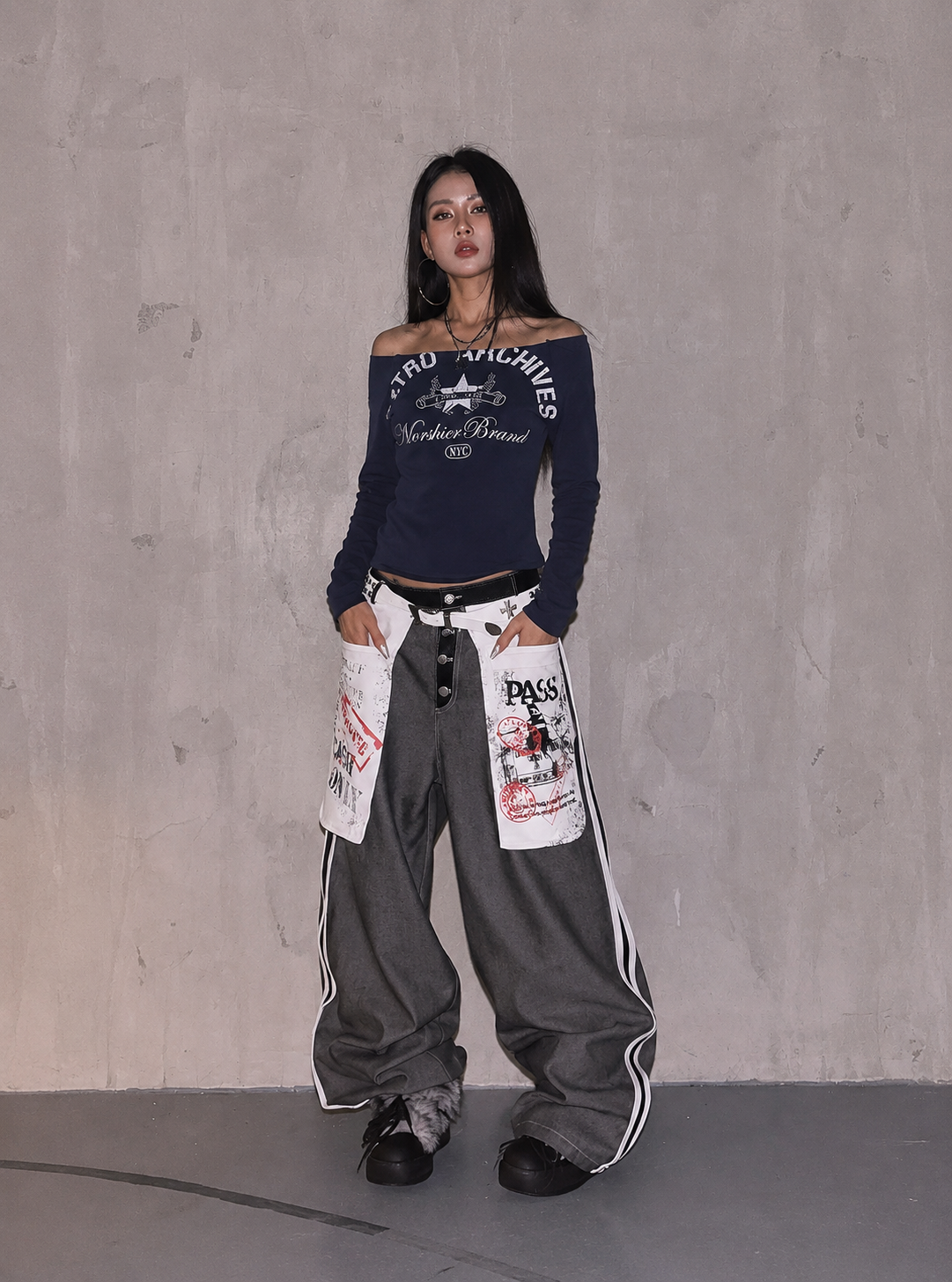 Inside-Out Distressed Denim Jeans – Baggy Graffiti Large-Pocket Pants