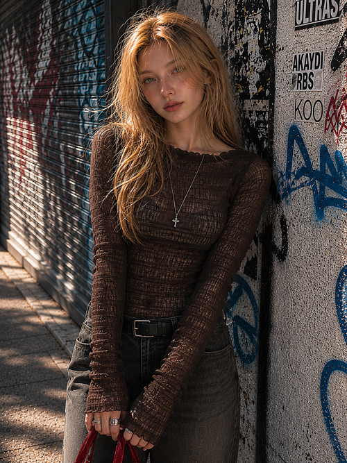Aesthetic 3D Textured Lace Top – Slim-Fit Long-Sleeve Tee