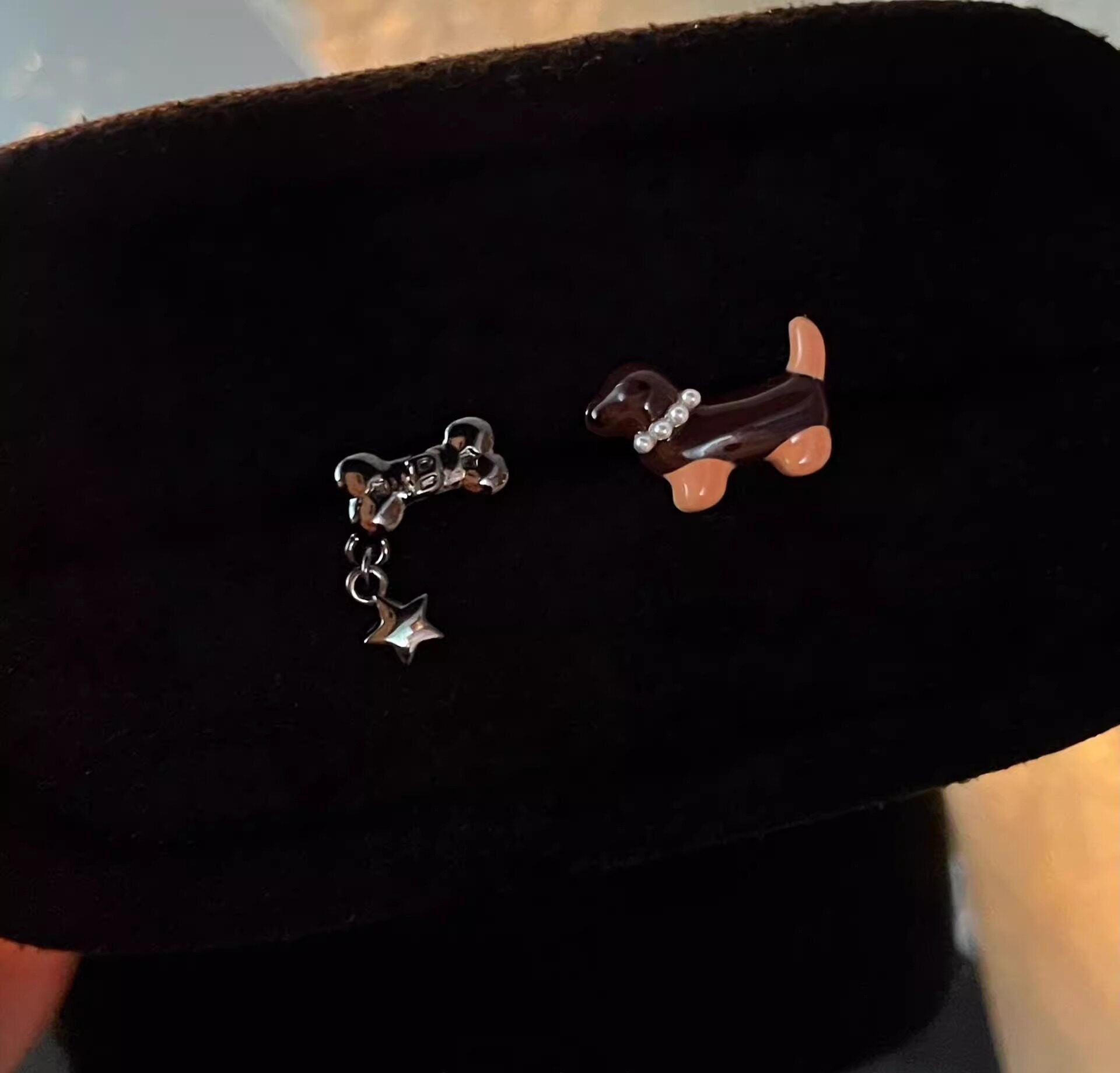 Tanium Dachshund & Bone Pearl Stud (Set of 2) | Flat-Back Anti-Allergy