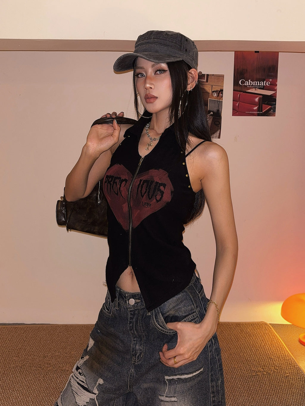 Edgy Heart Graphic Studded Halter Vest | Women's Summer Hot Girl Zipper Crop Top